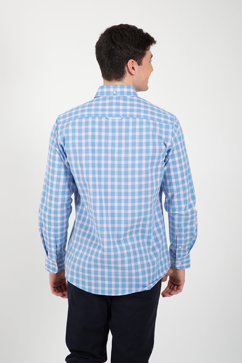 Camisa celeste cuadro rosa