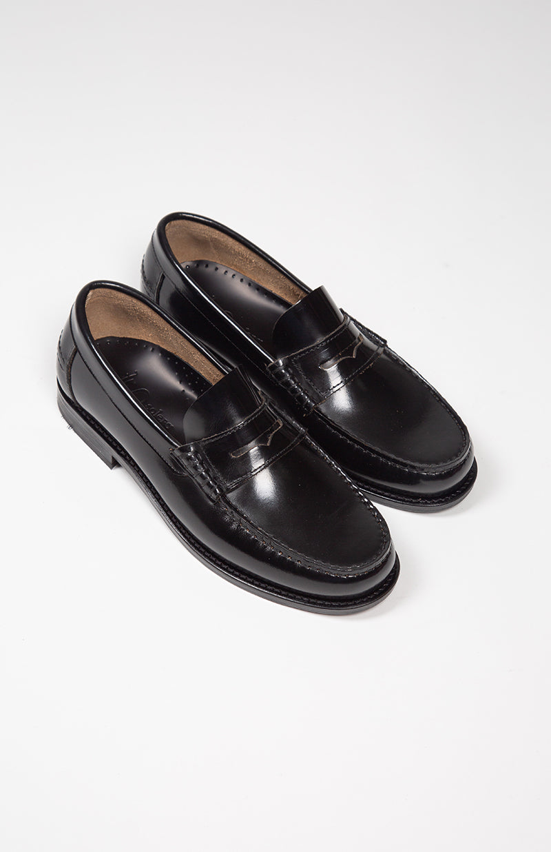 Mocasin antifaz negro