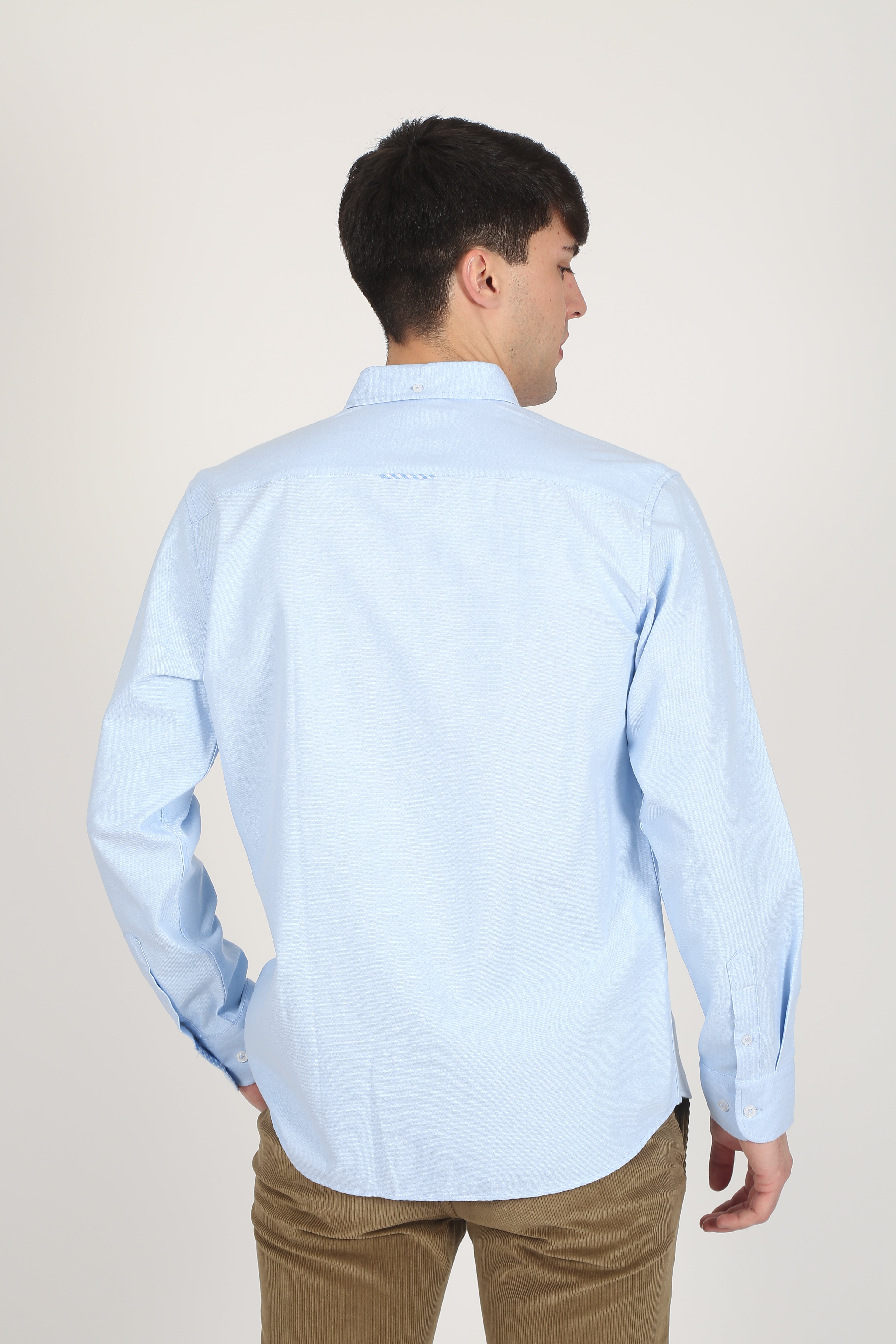 Camisa oxford celeste