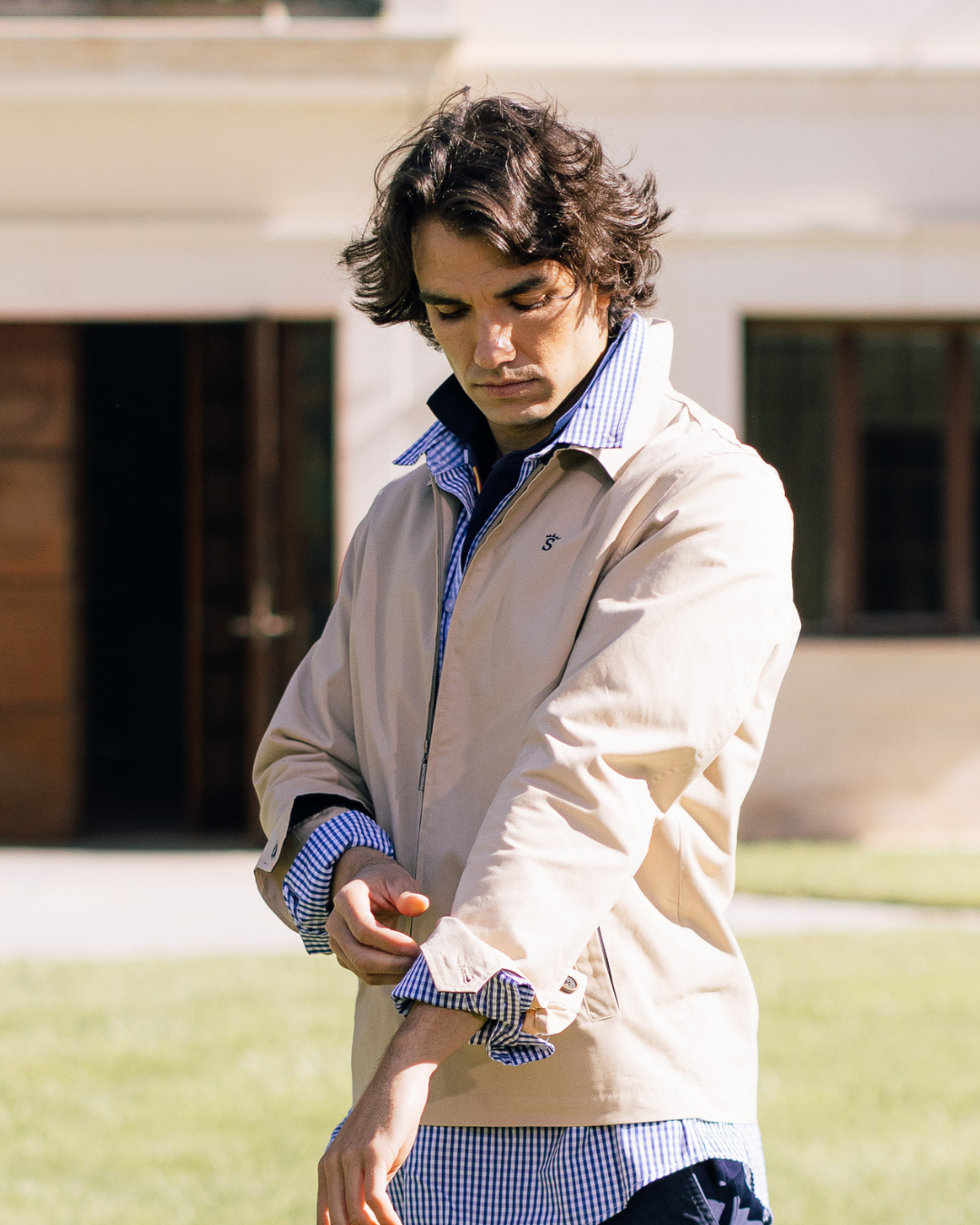 ABRIGOS Y CHAQUETAS HOMBRE