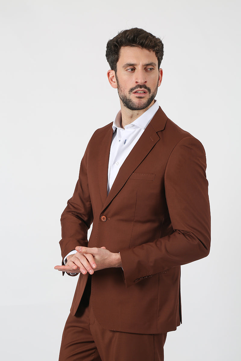 Traje Marron