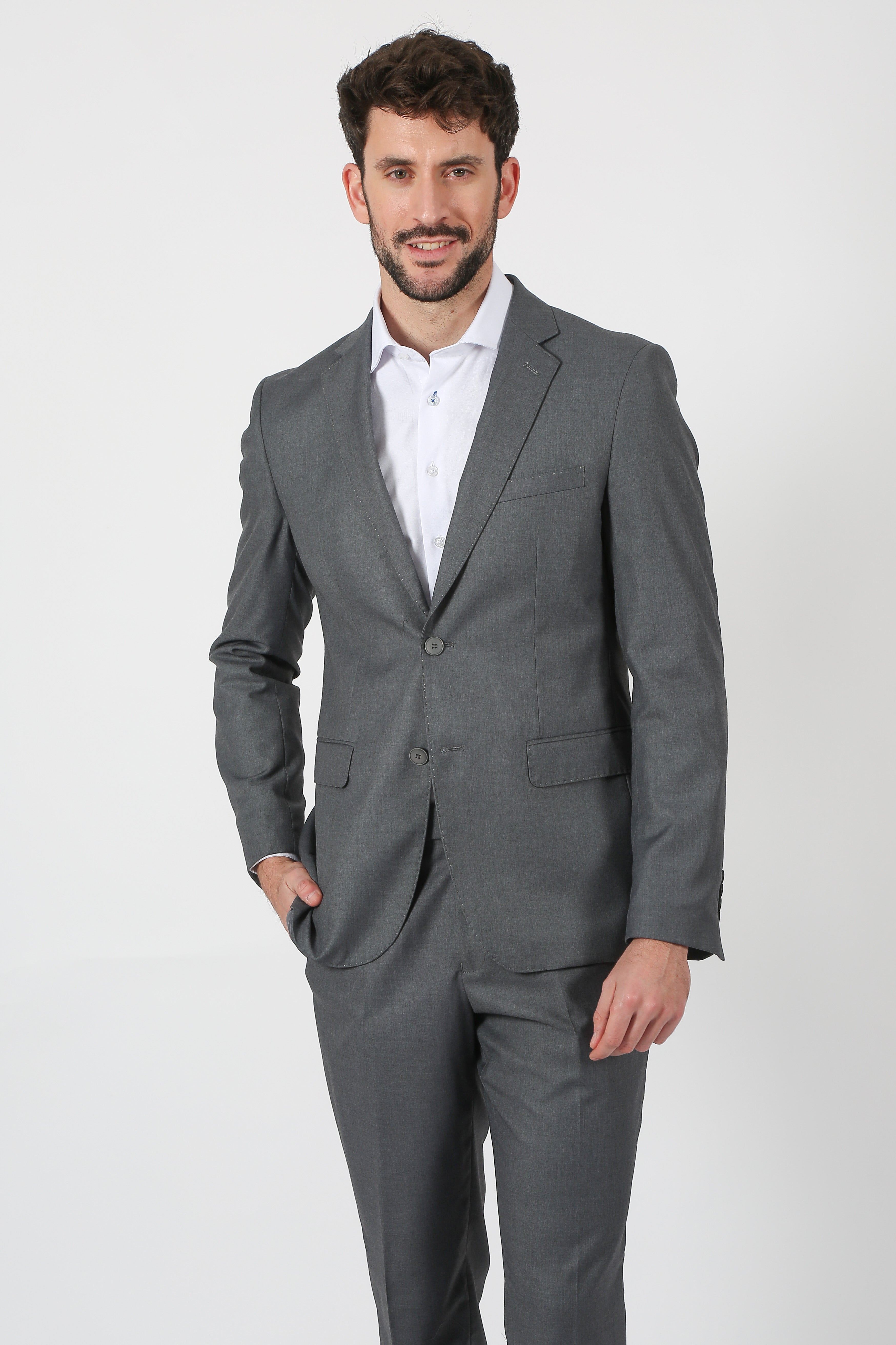 Traje GRIS