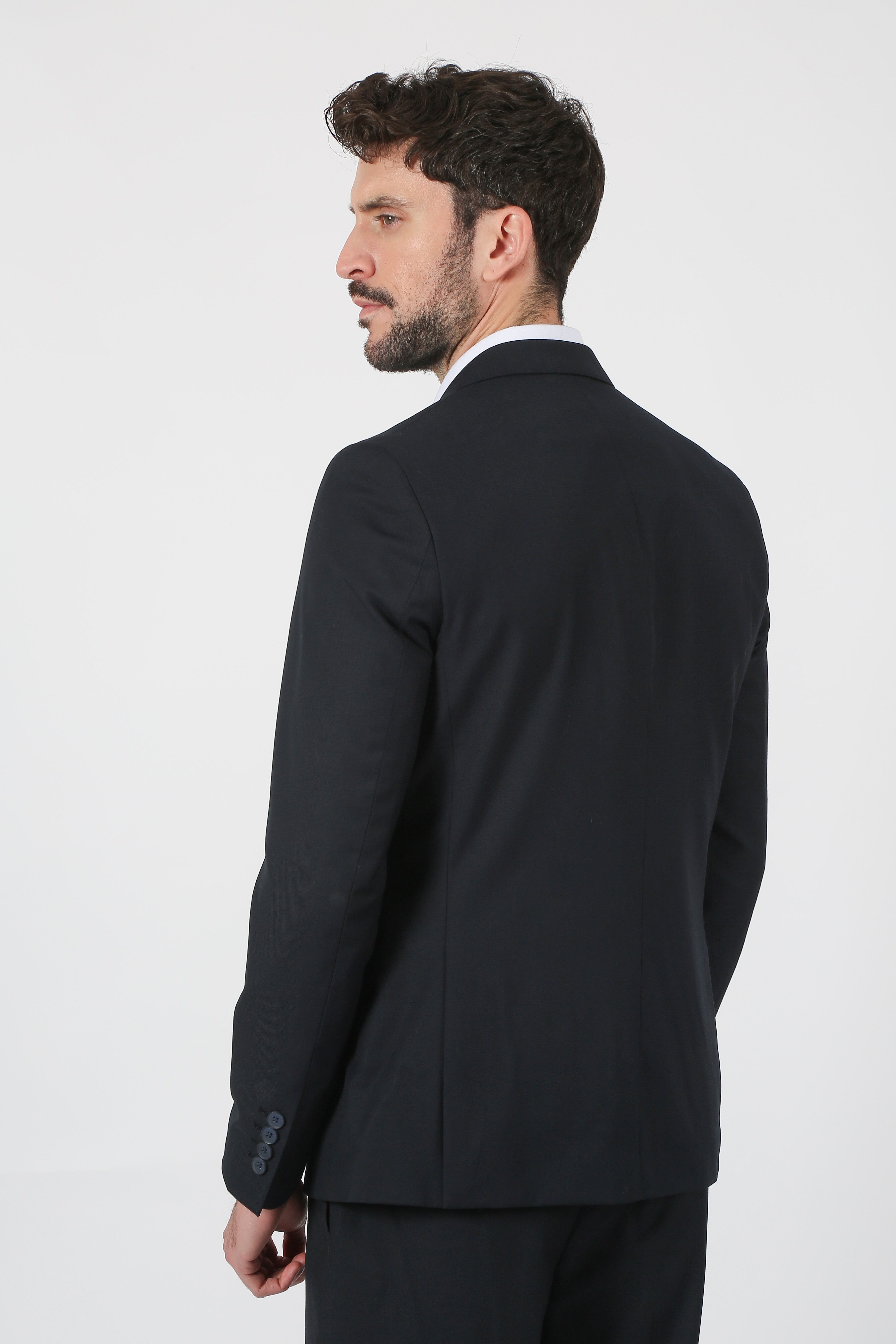 Traje Marino