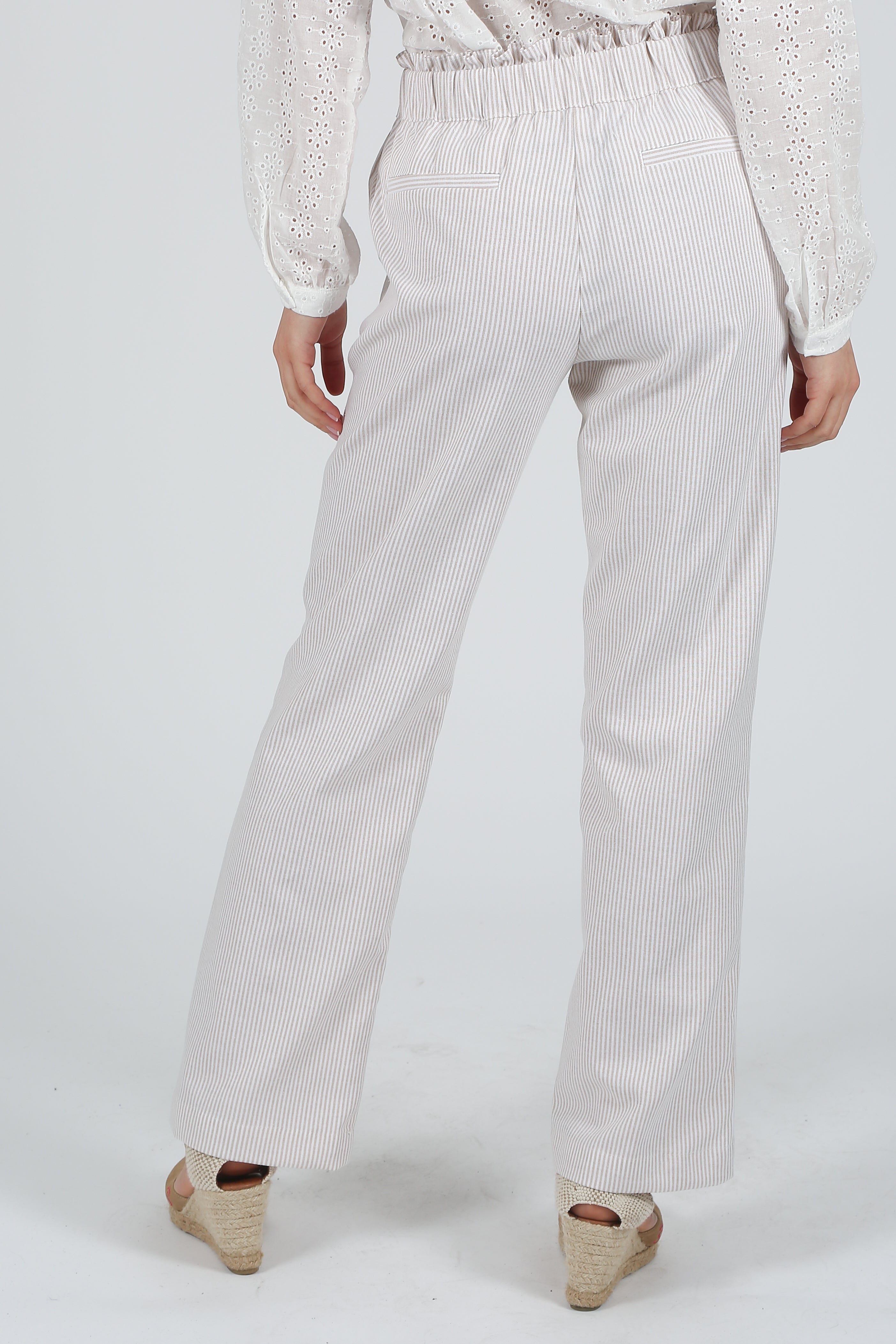 Pantalón rayas Tostado