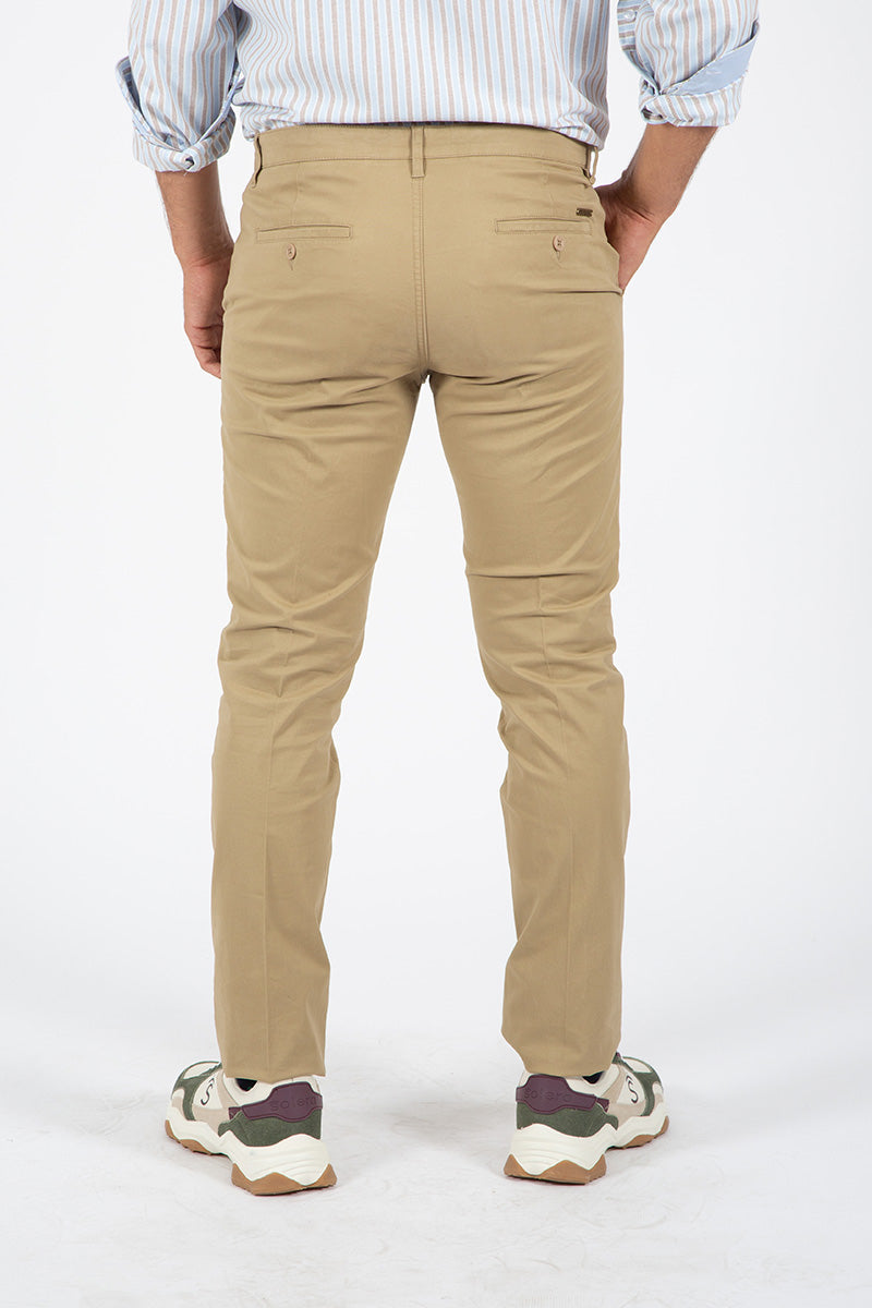 Pantalon chino camel