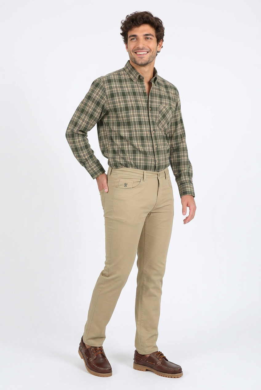 Pantalón camel, detalle del bolsillo