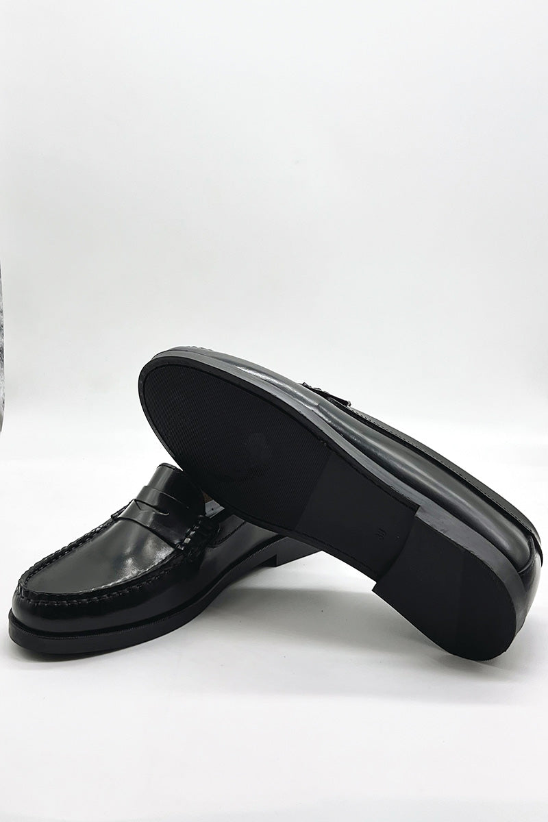 Mocasin Negro