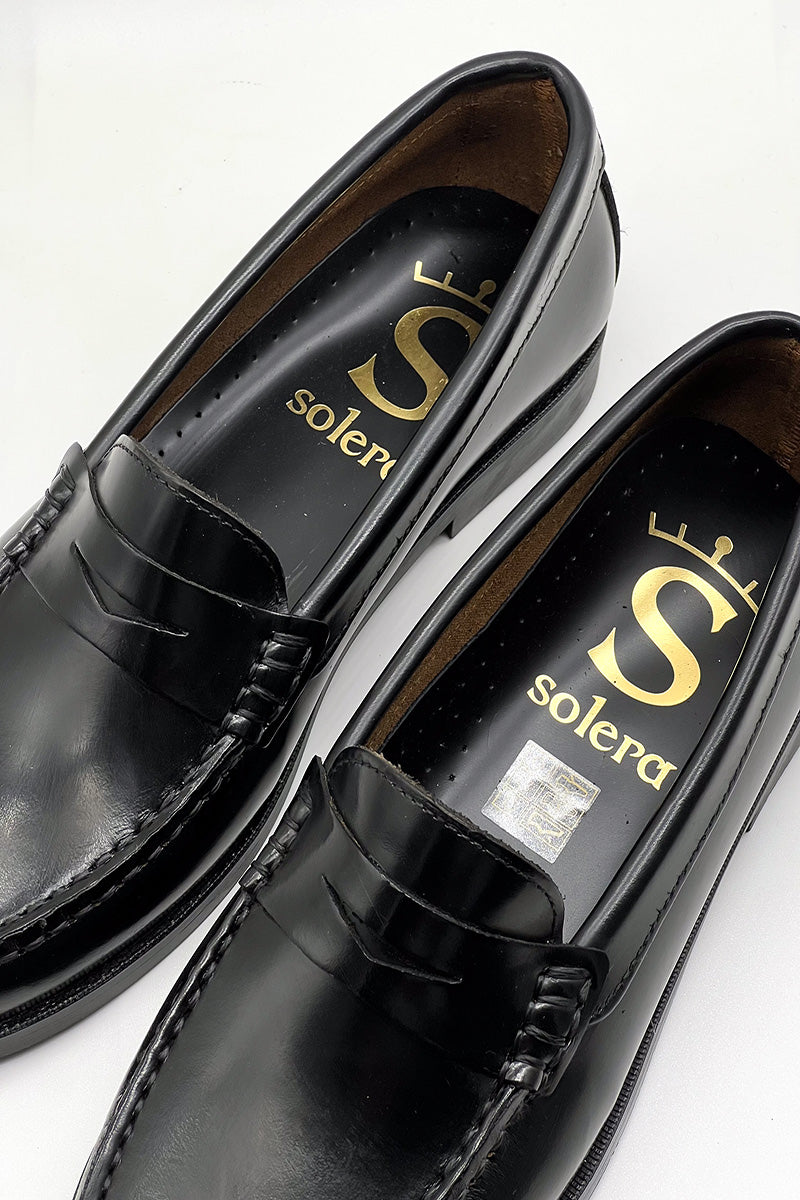 Mocasin Negro