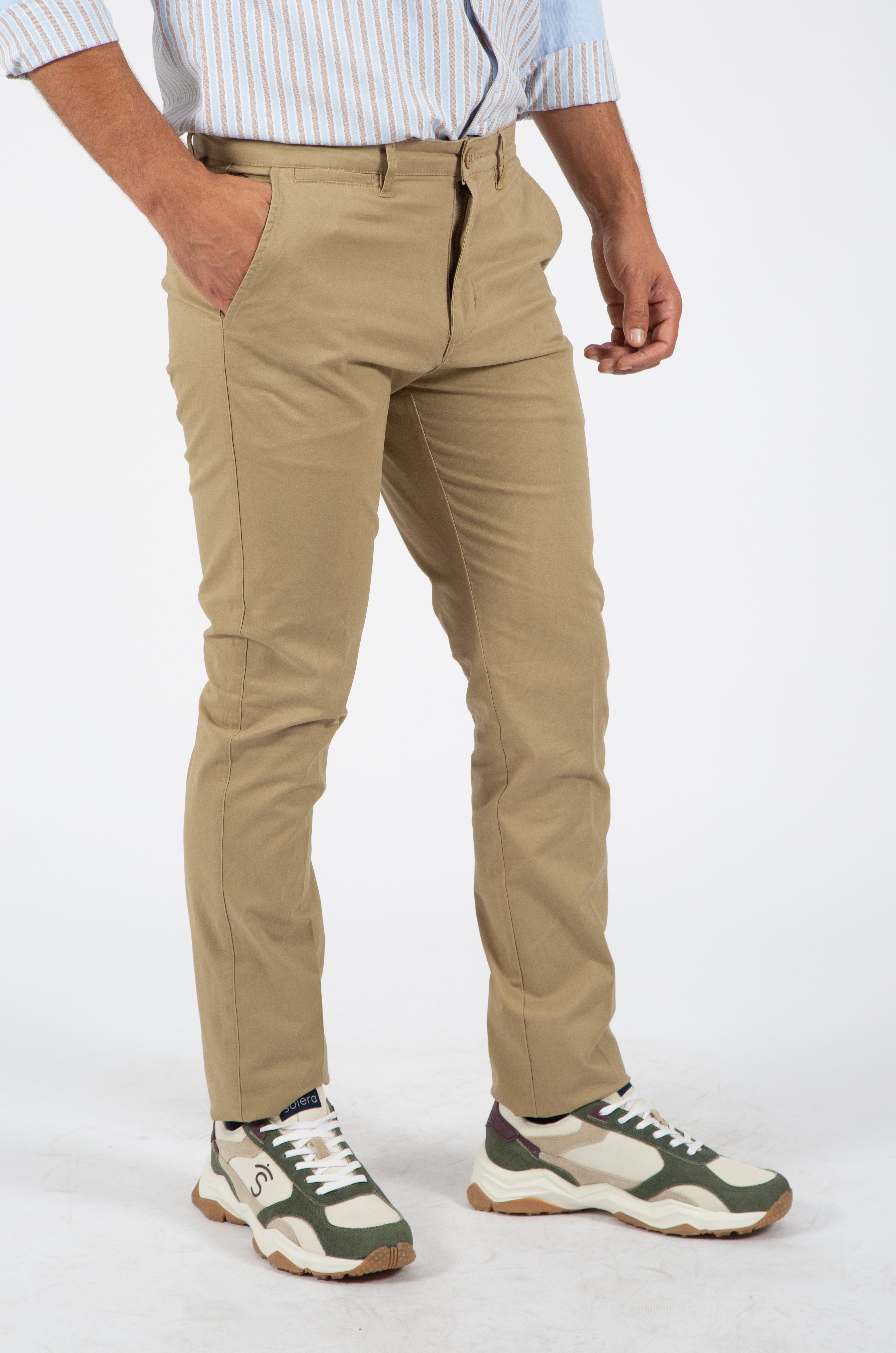 Pantalón Chino Tostado