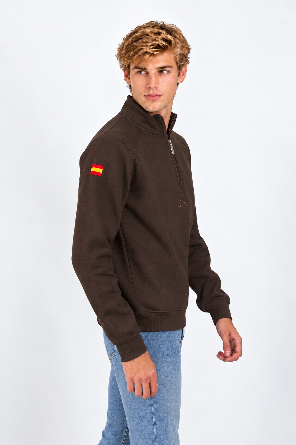 Sudadera en marrón chocolate