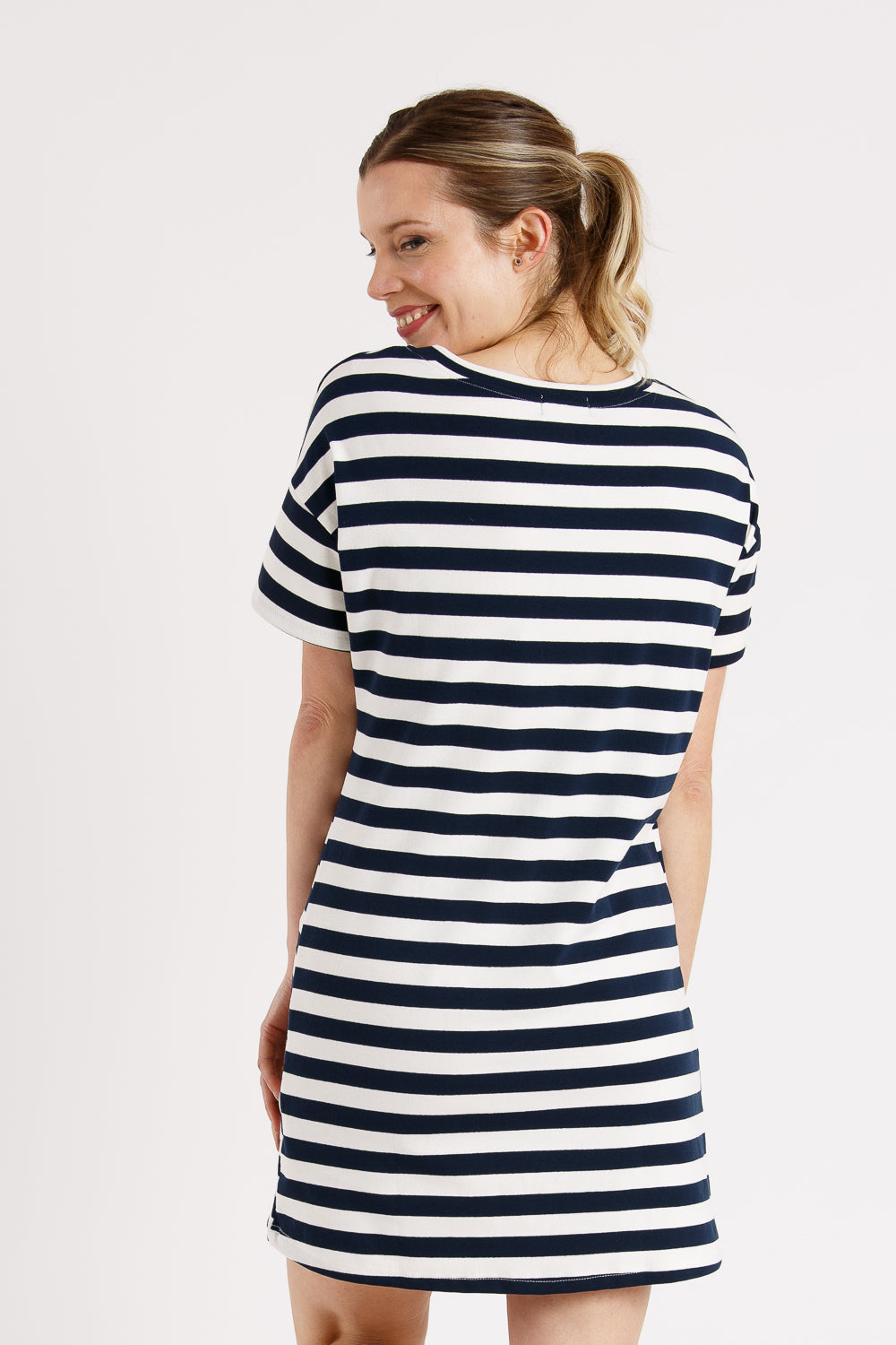 Vestido listrado marinho