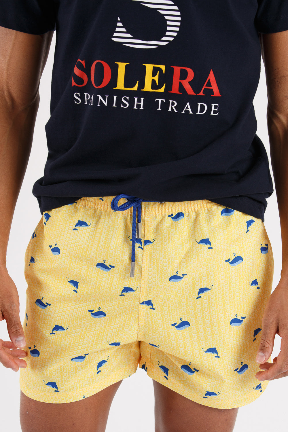 Bañador delfines estampado