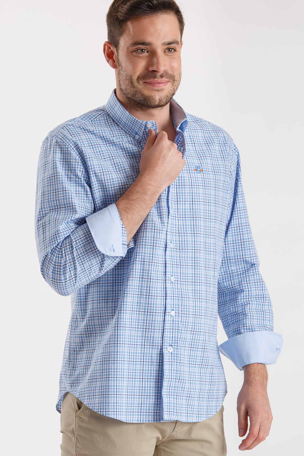 Camisa xadrez azul clara