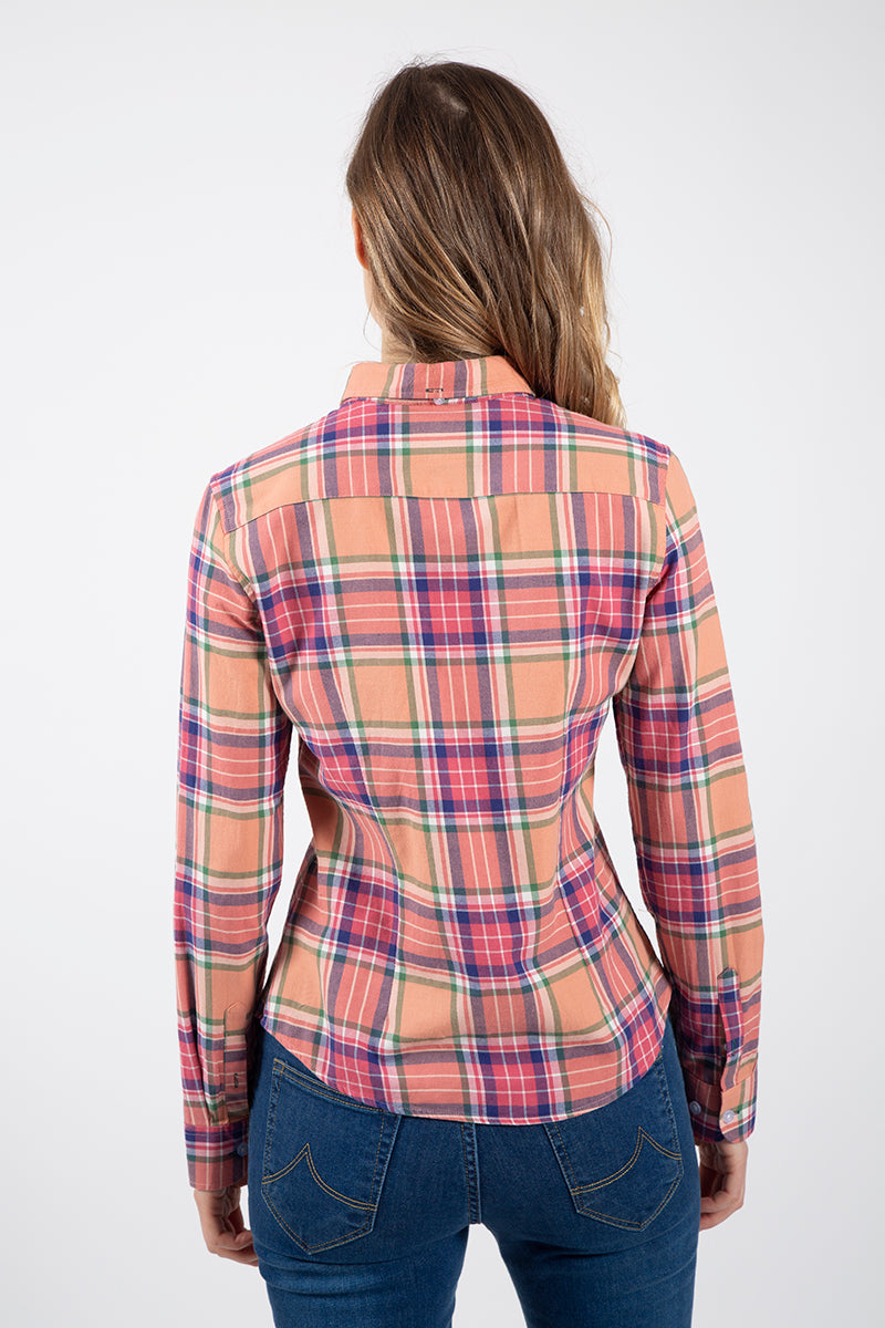 Chemise rose avec broderie