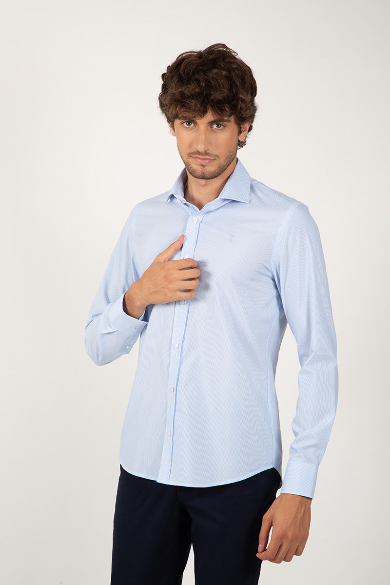 Chemise col italien bleu clair