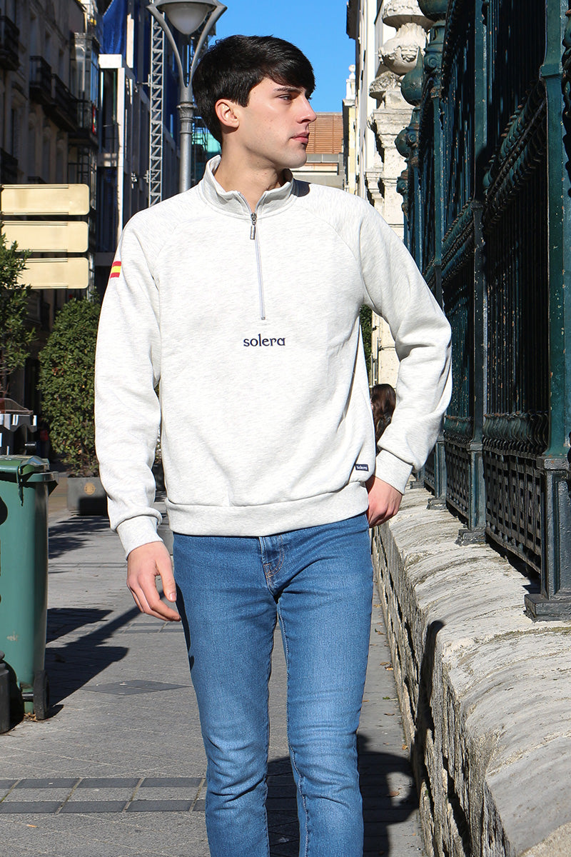 Sudadera gris
