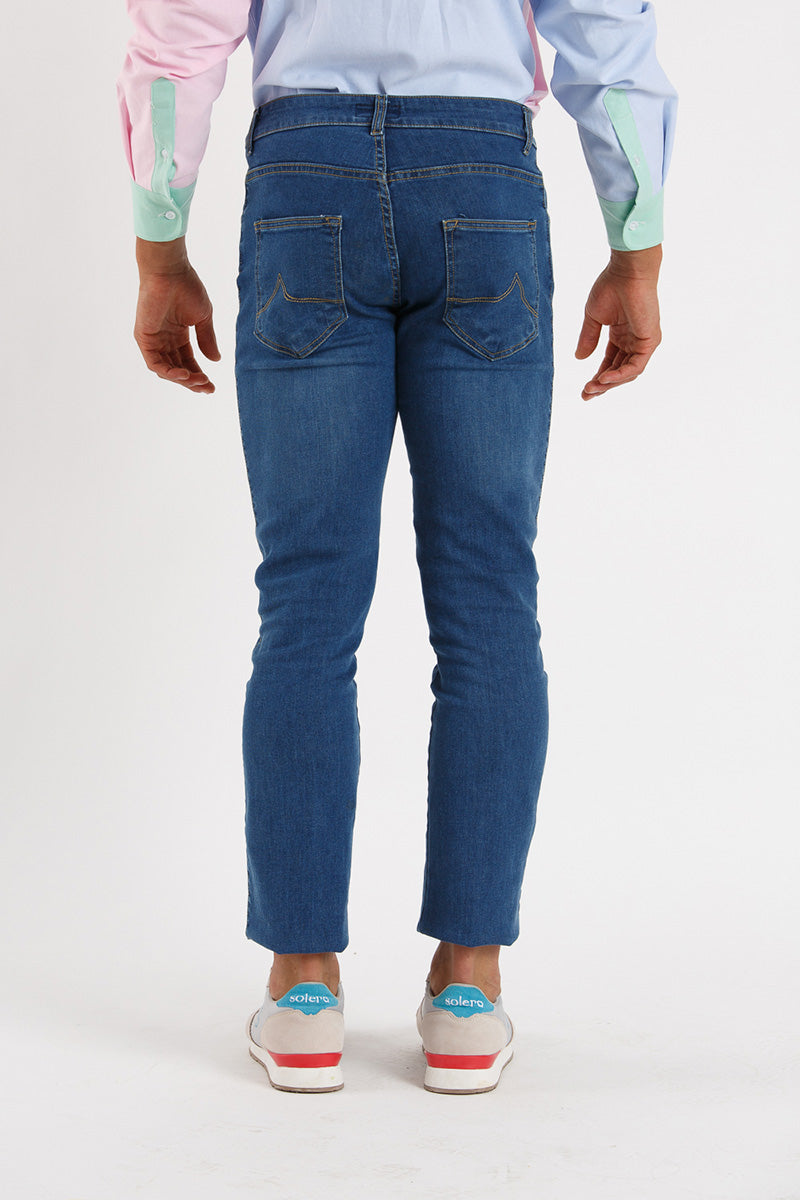 Pantalon bleu moyen