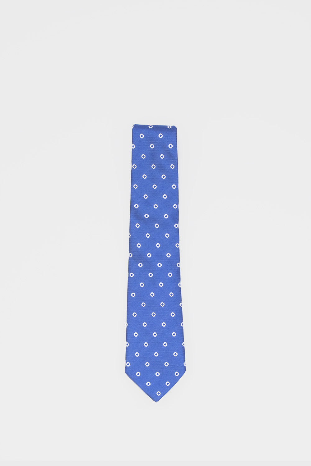 Cravate à rayures bleu marine